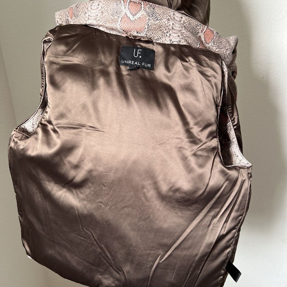Unreal Fur Python Puffer Vest Snakeprint Pink Taupe Quilted Hooded XS NEW - Picture 8 of 13